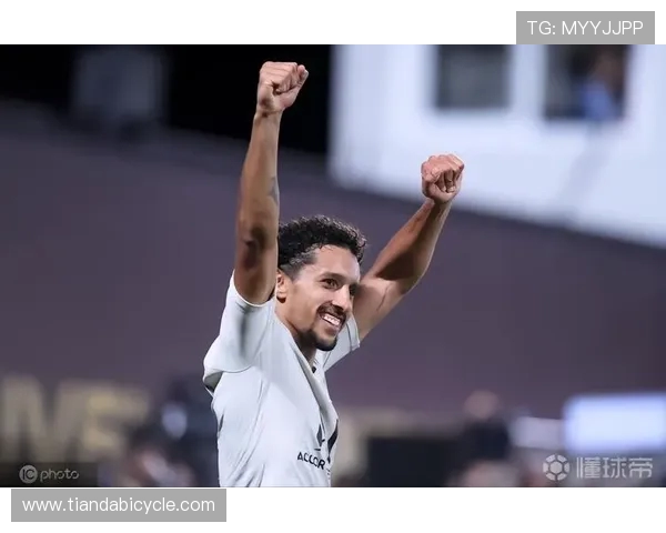 马尔基尼奥斯:从巴西天才到欧洲足坛的防守巨星之路